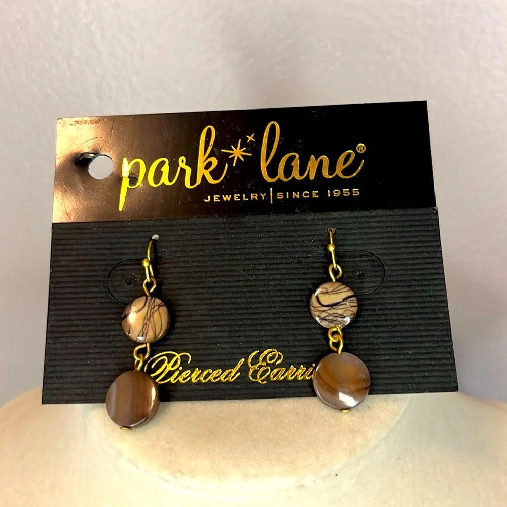 Vintage Park Lane Pierced Earrings - Picture 2 of 3
